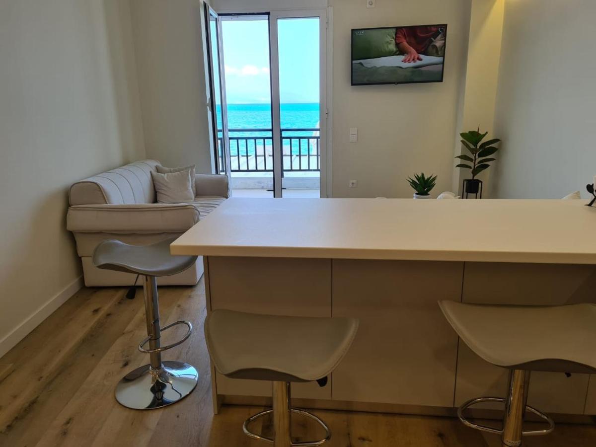 Grace Seaside Daire Loutráki Dış mekan fotoğraf