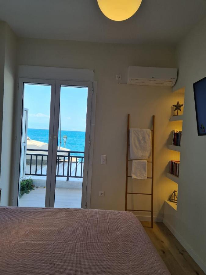 Grace Seaside Daire Loutráki Dış mekan fotoğraf