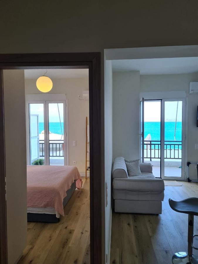 Grace Seaside Daire Loutráki Dış mekan fotoğraf