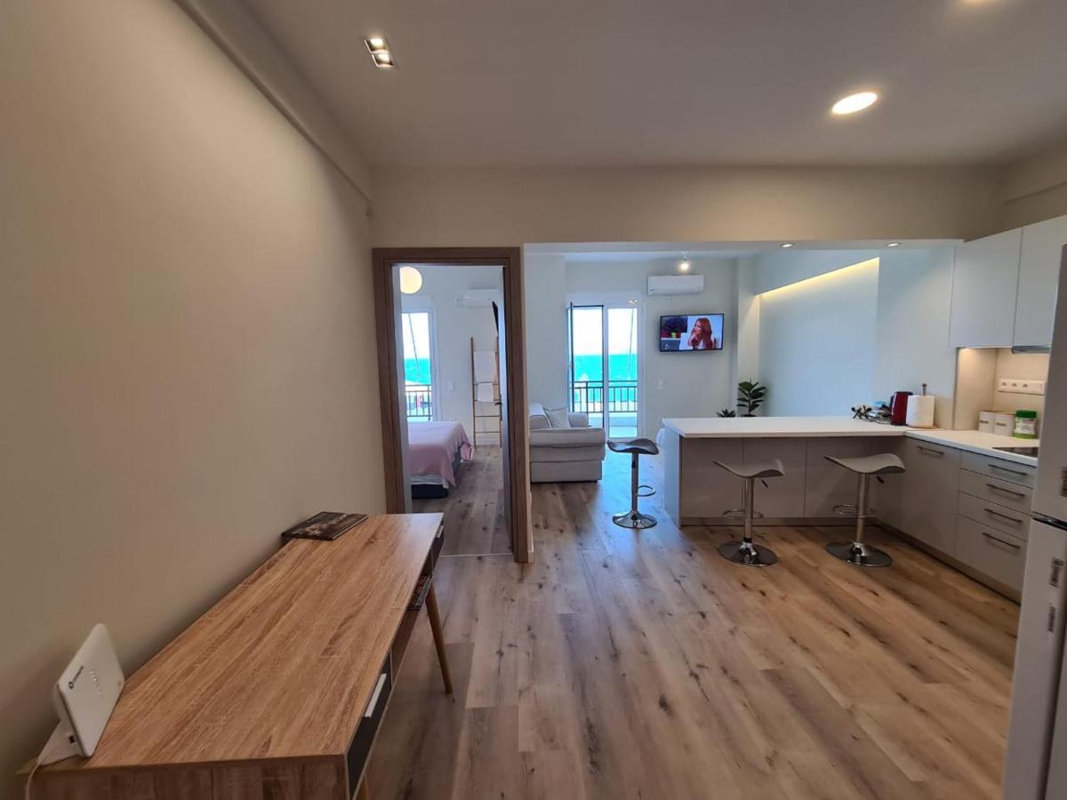 Grace Seaside Daire Loutráki Dış mekan fotoğraf